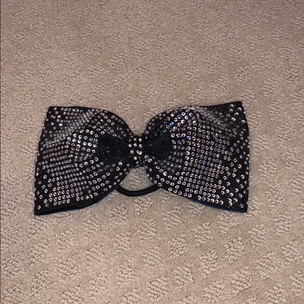 WORN ONCE Black Tailless Cheer Bow!!